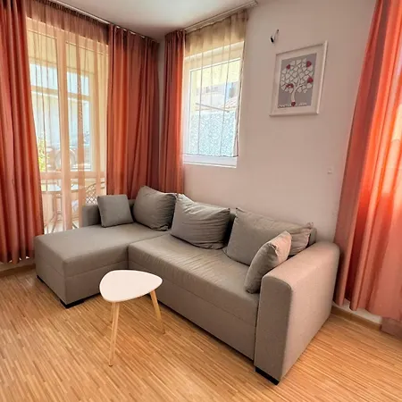 Sunny Day 7 * Burgasz