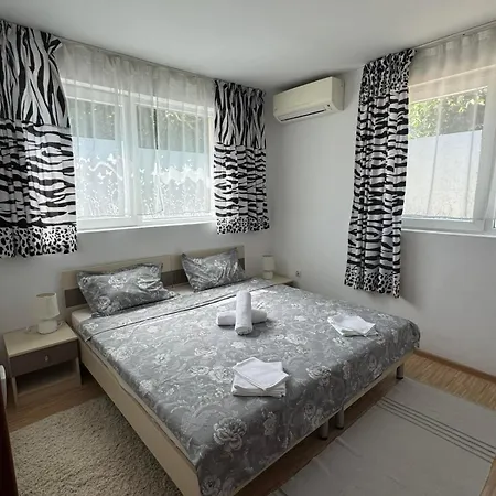 Sunny Day 7 Apartmán *